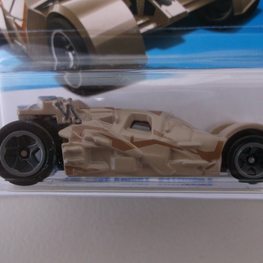 Mattel, Hot Wheels, the Dark Knight Batmobile Camo Variant • 51/250 • 2/5 • NWT - Picture 2 of 8